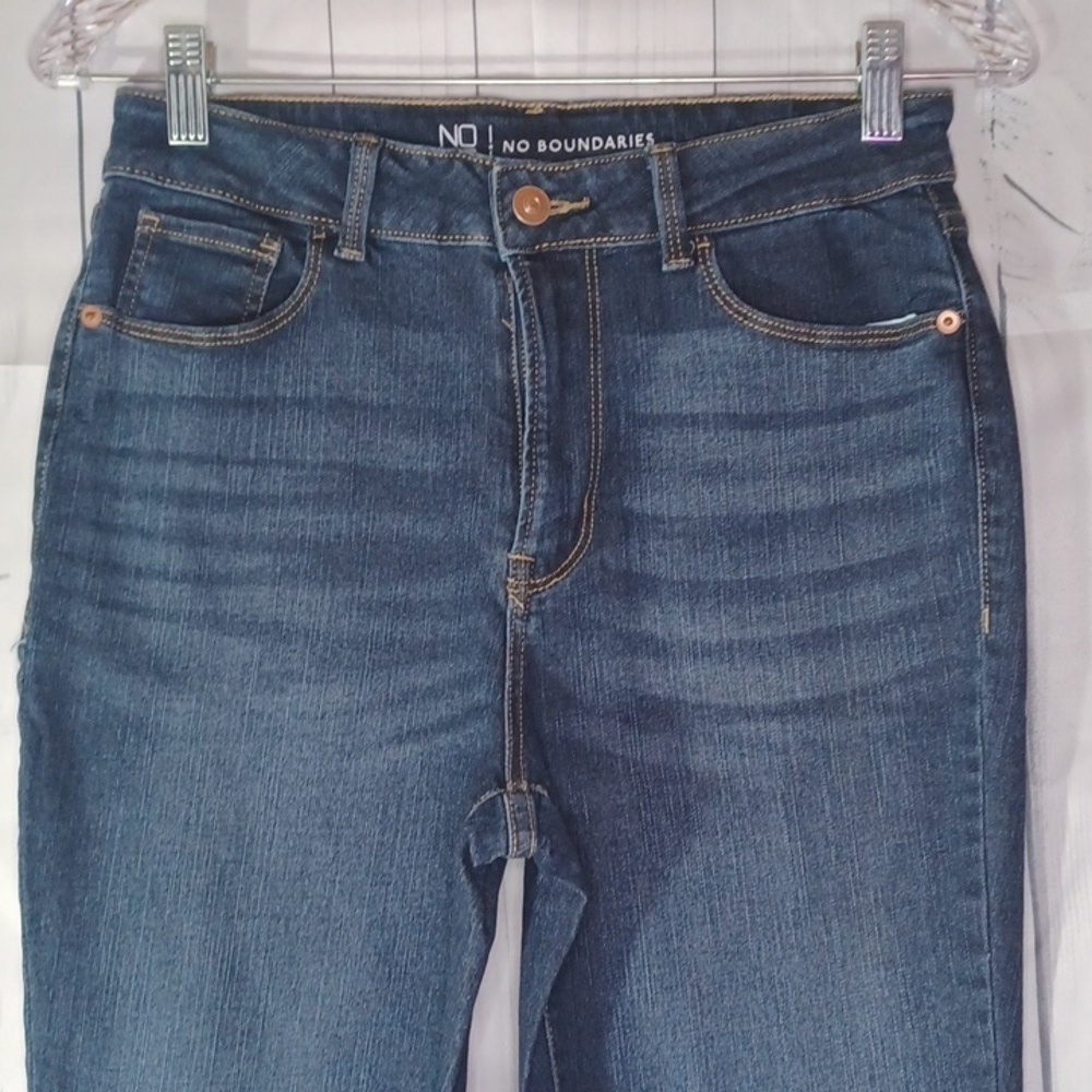 No Boundaries skinny jeans